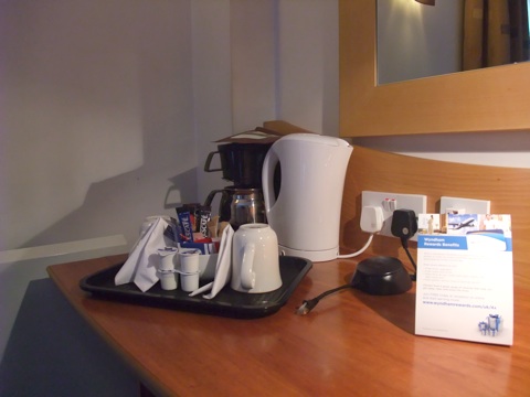 イギリスのホテルには瞬間湯沸かし器が一般的